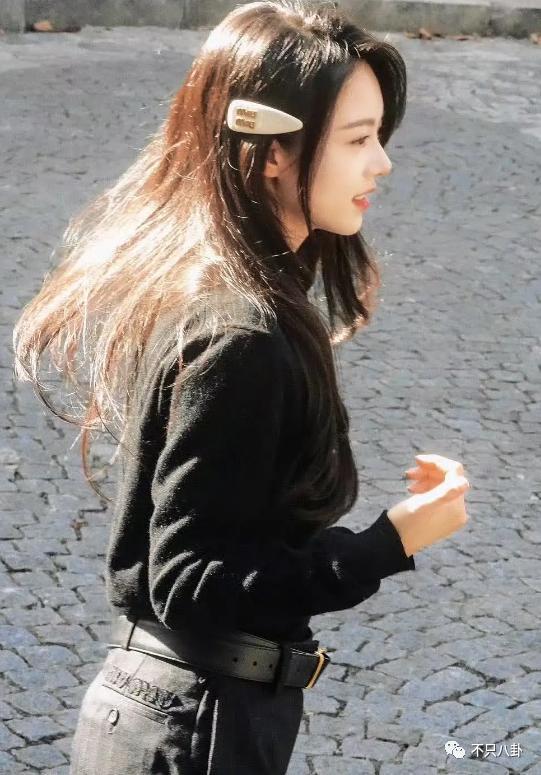 谁都穿不出美感？她的这条裤衩突然火了！