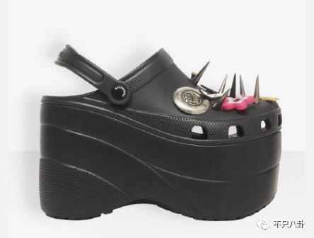 谁都穿不出美感？她的这条裤衩突然火了！