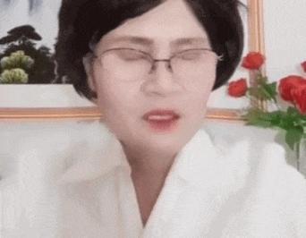 现在山寨明星赚的可能比明星本人还要多