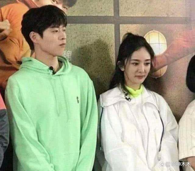 杨幂魏大勋小号疑似曝光，自揭两年恋情分手原因：男方不够喜欢