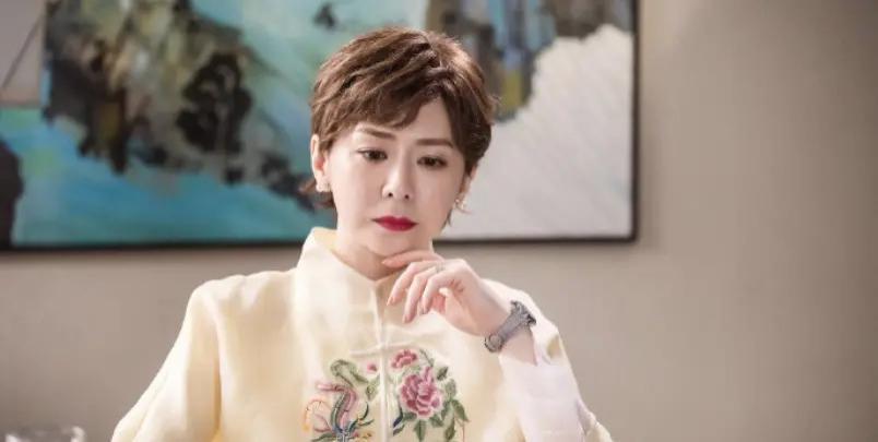 最美“纪晓芙”：被相恋12年男友劈腿，一生未婚未育