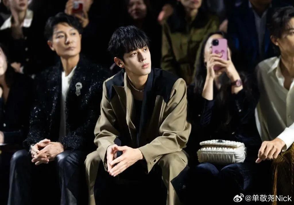 吕燕大秀，“初代名模”重出江湖，聊聊最传奇的三位……