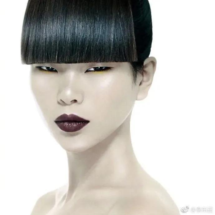 吕燕大秀，“初代名模”重出江湖，聊聊最传奇的三位……