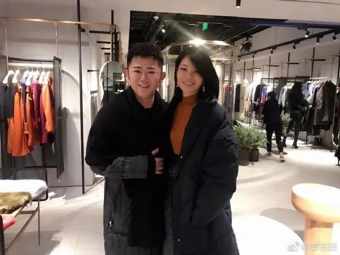 吕燕大秀，“初代名模”重出江湖，聊聊最传奇的三位……