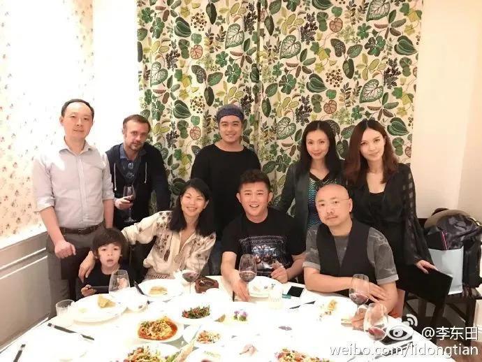 吕燕大秀，“初代名模”重出江湖，聊聊最传奇的三位……