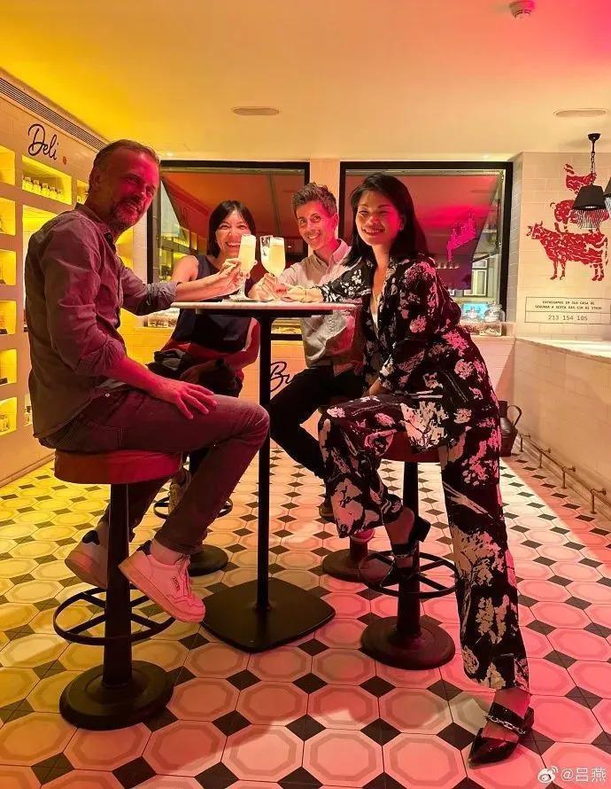 吕燕大秀，“初代名模”重出江湖，聊聊最传奇的三位……