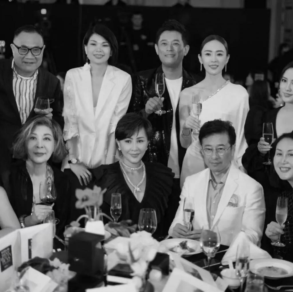 吕燕大秀，“初代名模”重出江湖，聊聊最传奇的三位……