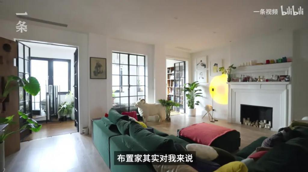 吕燕大秀，“初代名模”重出江湖，聊聊最传奇的三位……