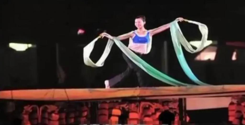 吕燕大秀，“初代名模”重出江湖，聊聊最传奇的三位……