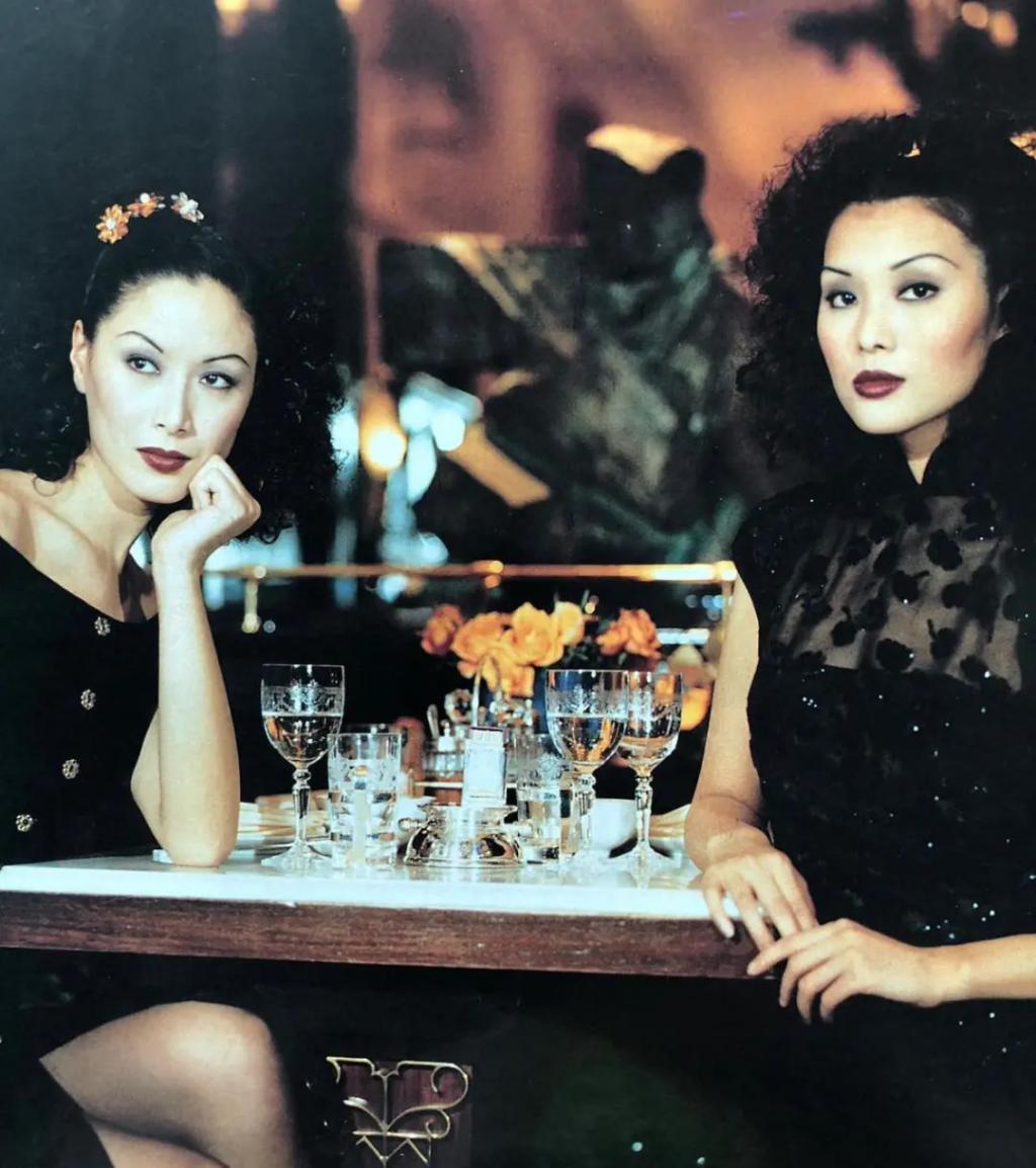 吕燕大秀，“初代名模”重出江湖，聊聊最传奇的三位……