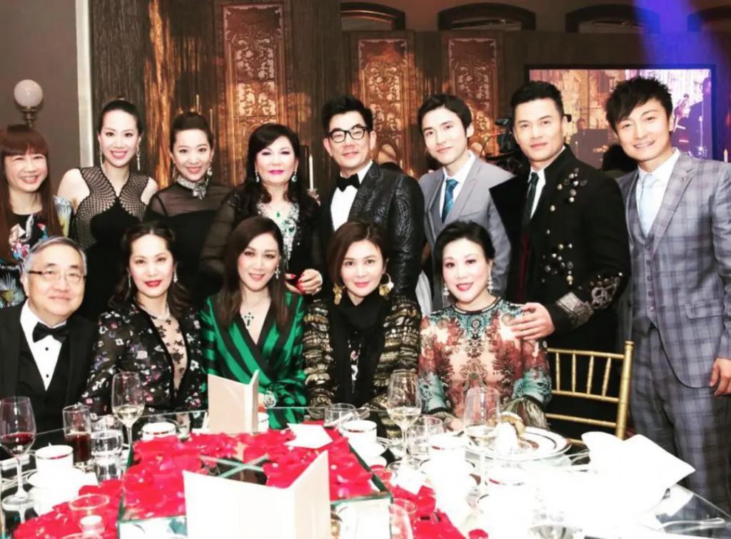 吕燕大秀，“初代名模”重出江湖，聊聊最传奇的三位……