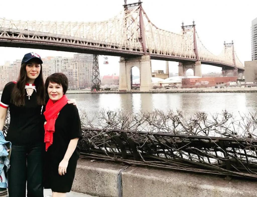 吕燕大秀，“初代名模”重出江湖，聊聊最传奇的三位……