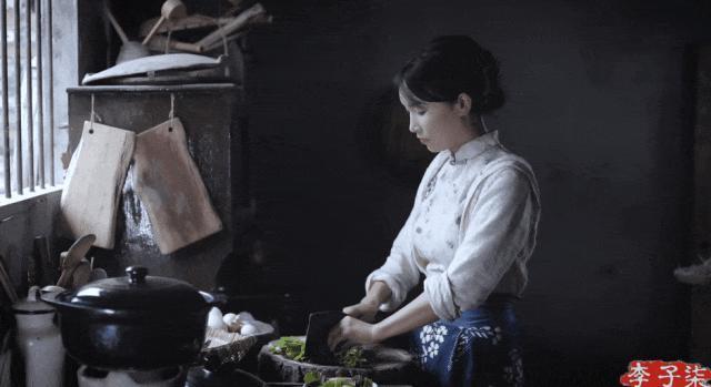 李子柒官宣新身份，消失700天回归，近照堪比“毁容”