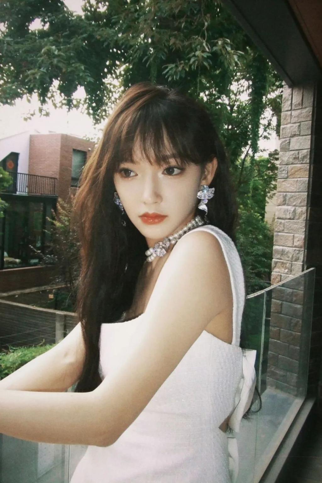 她真的没整容，就是换了一个造型！