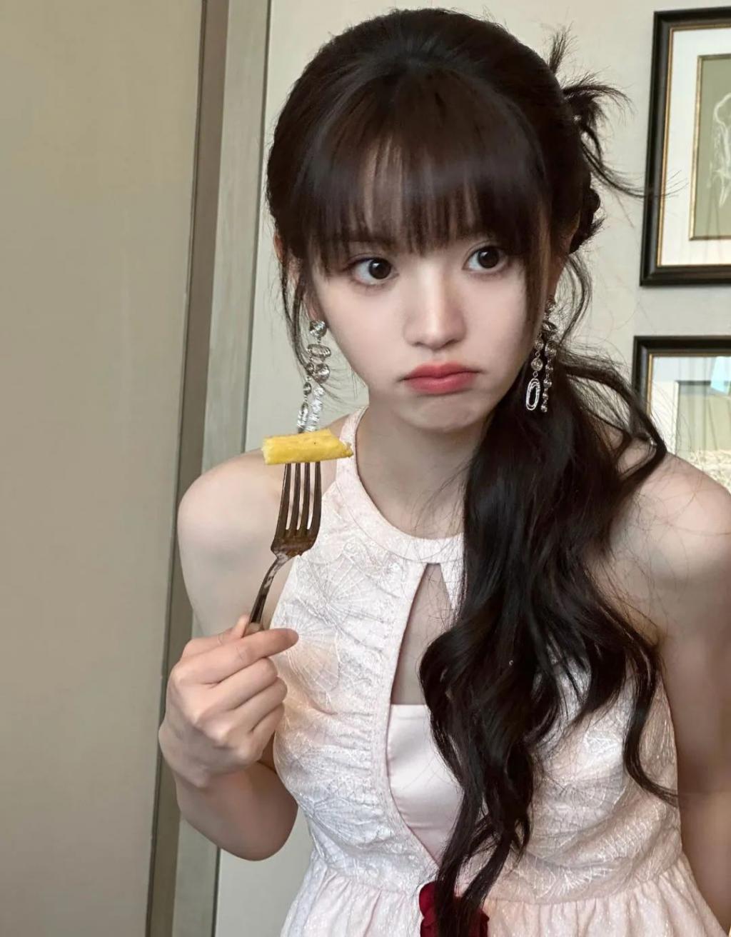 她真的没整容，就是换了一个造型！