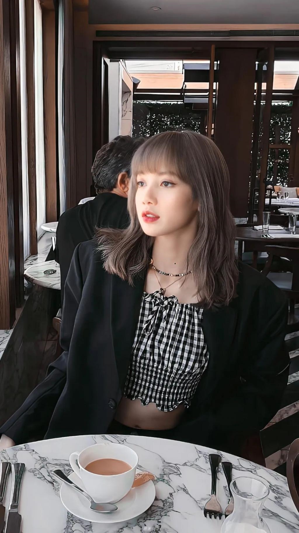 她真的没整容，就是换了一个造型！