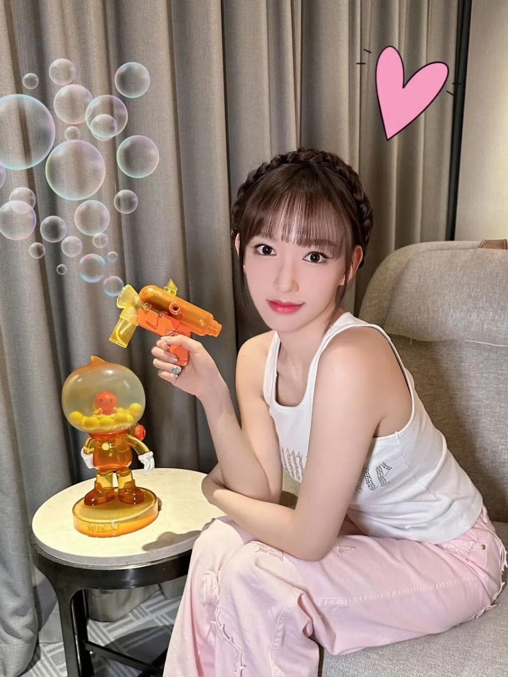 她真的没整容，就是换了一个造型！