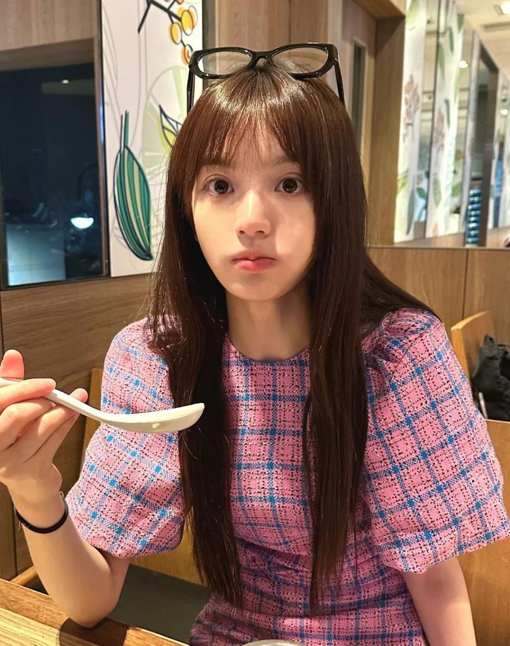 她真的没整容，就是换了一个造型！