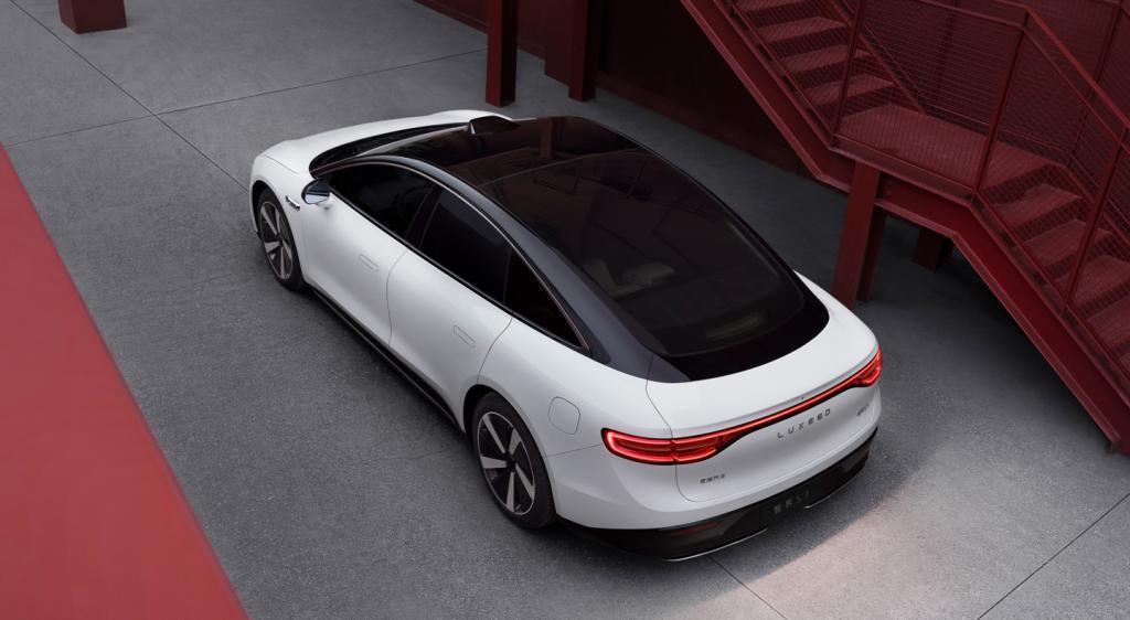 智界汽车官方微博上线：奇瑞与华为合作的智界 S7 预计11月底上市