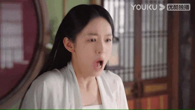 一女三男按头嗑，但真不知道从哪里嗑起