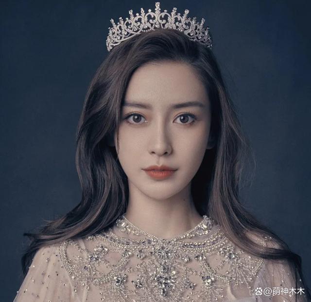 知名娱记曝杨颖确实凉了，回顾其演艺生涯，多次在网友雷区蹦迪