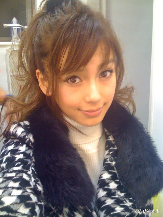 知名娱记曝杨颖确实凉了，回顾其演艺生涯，多次在网友雷区蹦迪