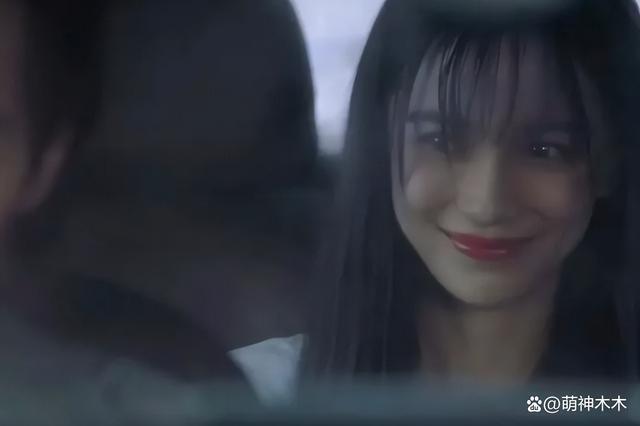 知名娱记曝杨颖确实凉了，回顾其演艺生涯，多次在网友雷区蹦迪