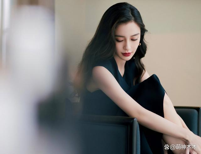 知名娱记曝杨颖确实凉了，回顾其演艺生涯，多次在网友雷区蹦迪