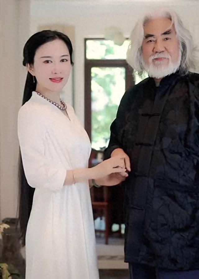 72岁张纪中被判赔526万！前妻樊馨蔓最终胜诉