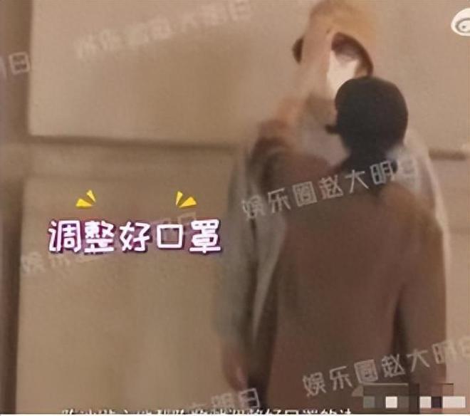 风波升级！陈牧驰现身机场一言不发，被曝曾在咸蛋家直播