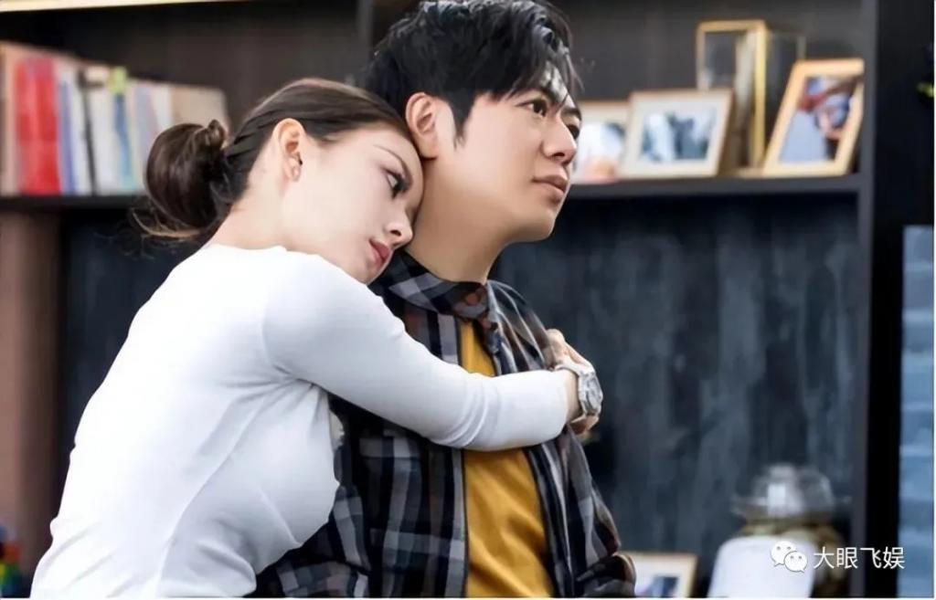 吉娜产后复出照曝光，网友：郎朗，你老婆怎么不穿紧身衣了