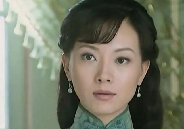 长得“歪瓜裂枣”，整得“美若天仙”，这6位都靠脸逆天改命