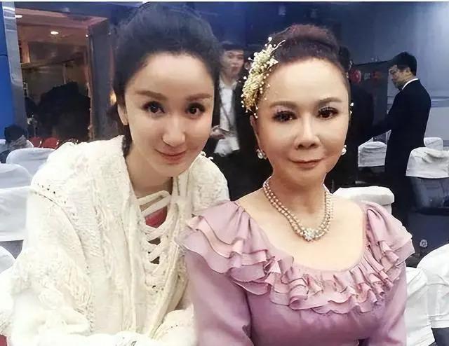 长得“歪瓜裂枣”，整得“美若天仙”，这6位都靠脸逆天改命