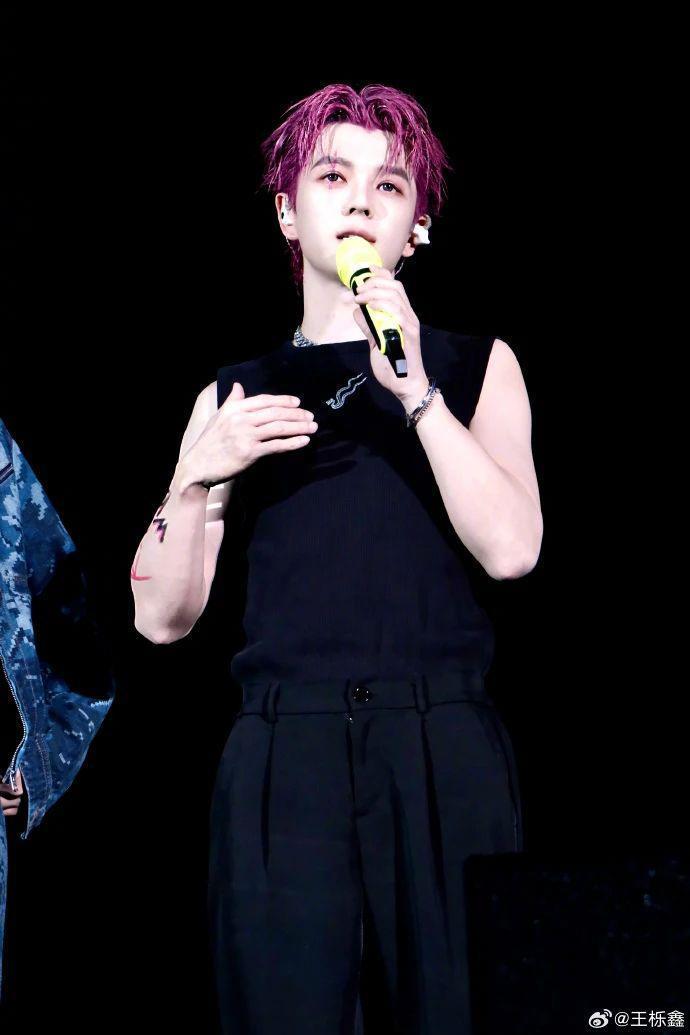 孩子没保住，官宣离婚，老公10天后找新欢…