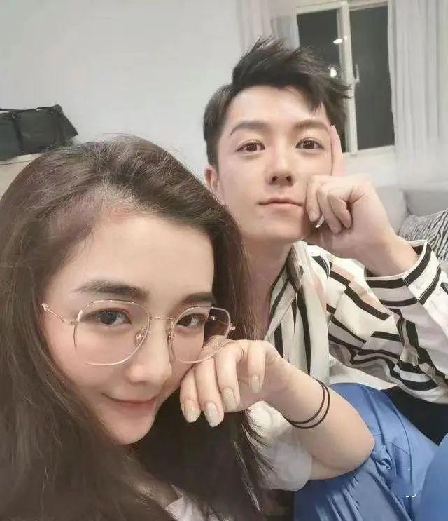 孩子没保住，官宣离婚，老公10天后找新欢…