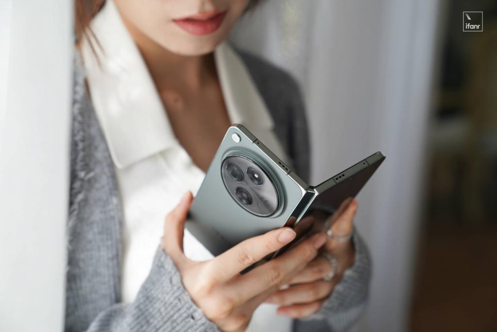 现在，重新认识一下折叠屏手机