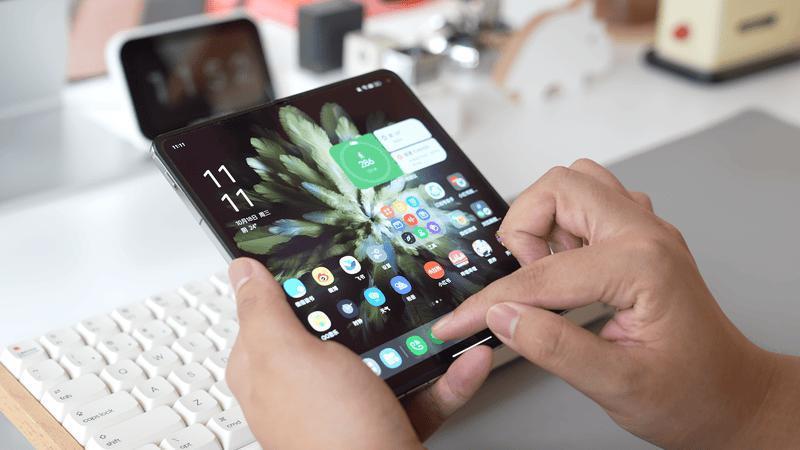 现在，重新认识一下折叠屏手机