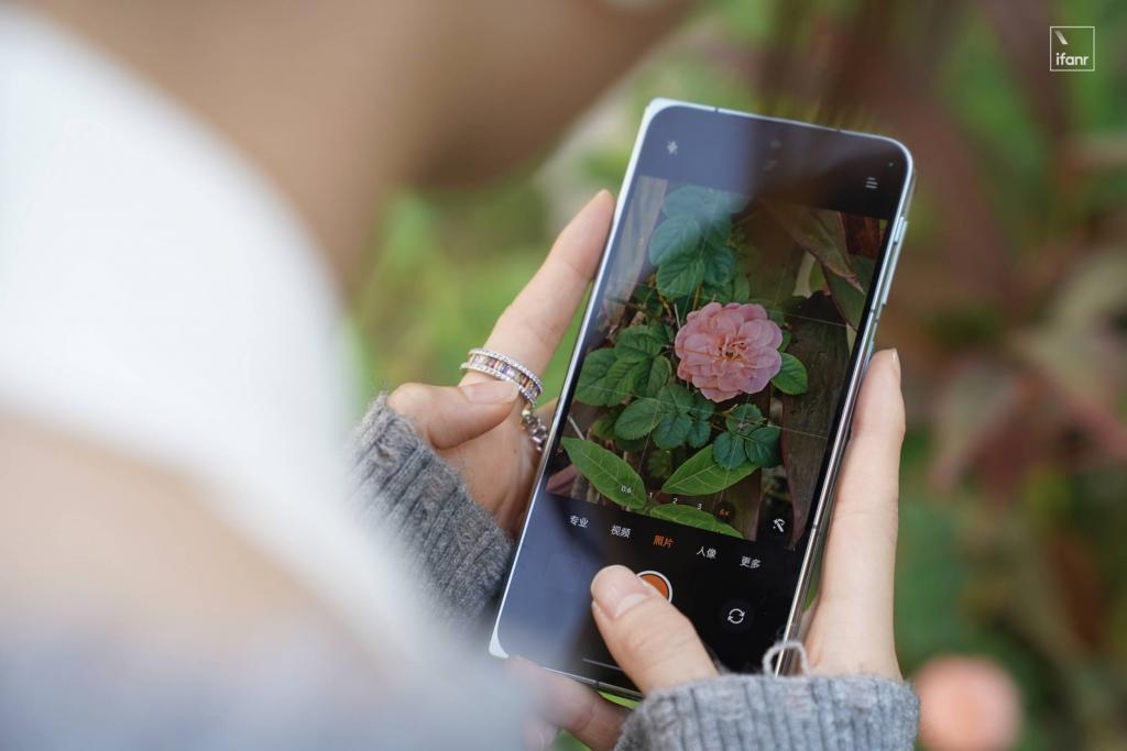 现在，重新认识一下折叠屏手机