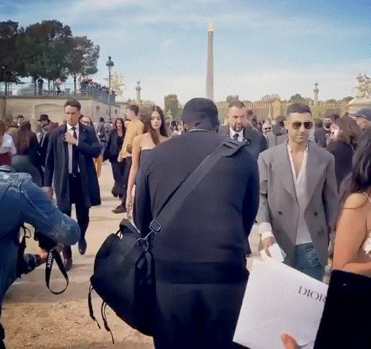 19岁球花女儿越变越美，新恋情曝光，男朋友好帅太养眼了