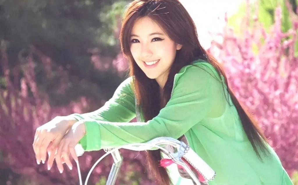 “硅胶脸”混入谍战剧，求求这5位女演员，别再辣观众眼睛了