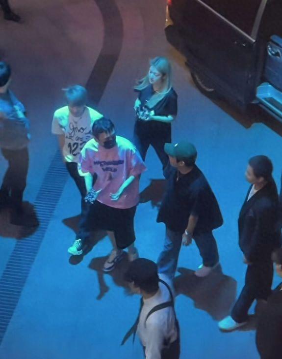 王思聪花40万买国产车,疑找熟人优惠3万被调侃