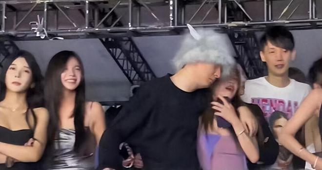 王思聪花40万买国产车,疑找熟人优惠3万被调侃