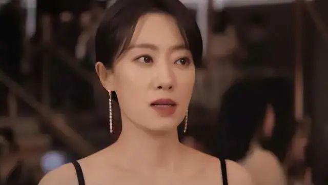 喜剧演员出身的她，破圈，真的值吗？