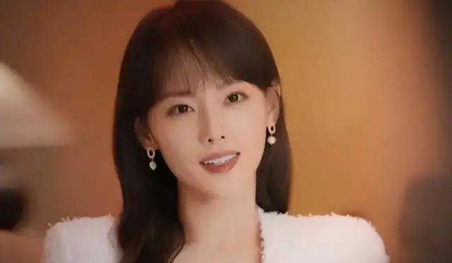 喜剧演员出身的她，破圈，真的值吗？