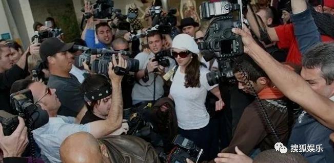 被渣男坑得这么惨，她终于开始反杀了？！