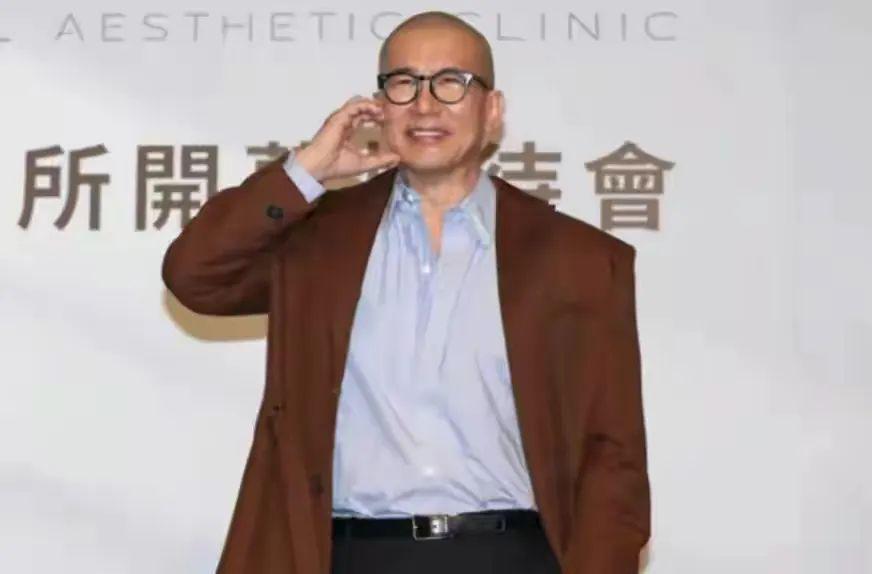 具俊晔画展就这？比兴趣班强点不多，内容全是给大s的肉麻告白