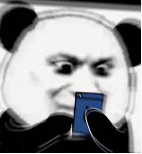 她现在的脸，怎么这么吓人了？
