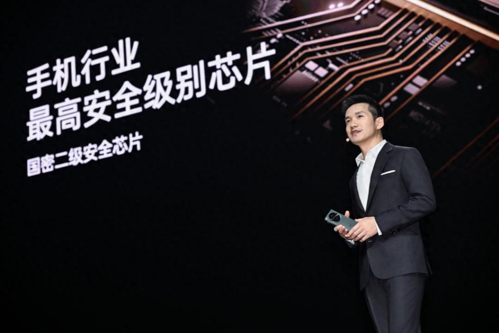 1% 的份额，100% 的增长，在折叠屏手机里能看到什么？