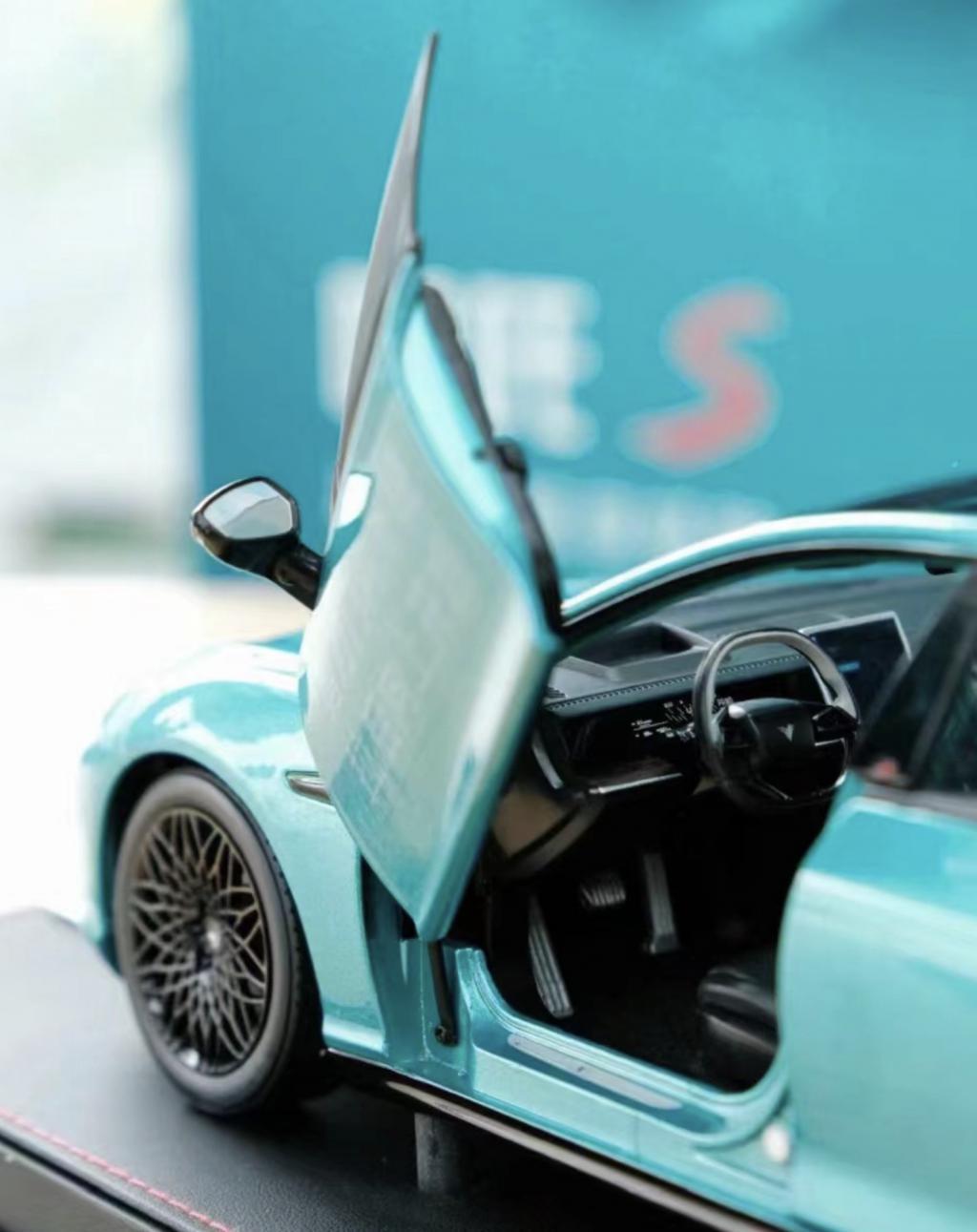 车企都在卷的“剪刀门”，是真炫酷还是真添堵？