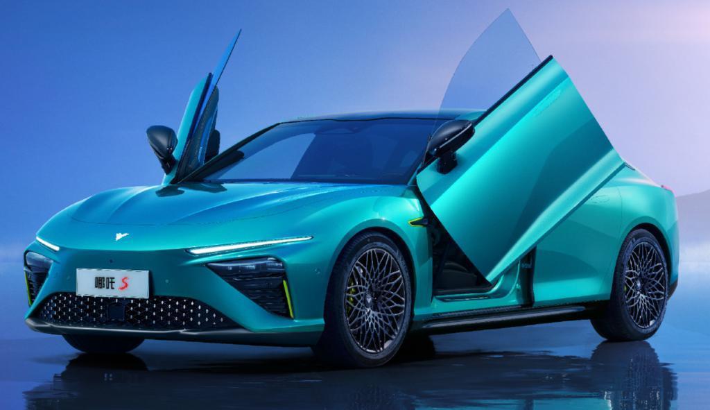 车企都在卷的“剪刀门”，是真炫酷还是真添堵？